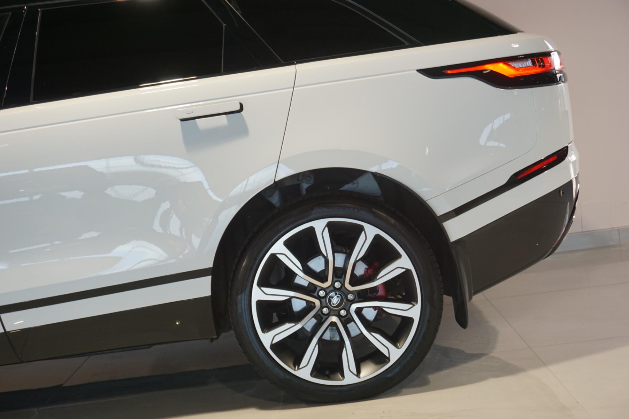 Land Rover Range Rover Velar 3.0 D300 MHEV R-Dynamic SE SUV 5dr Diesel Auto 4WD Euro 6 (s/s) (300 ps)